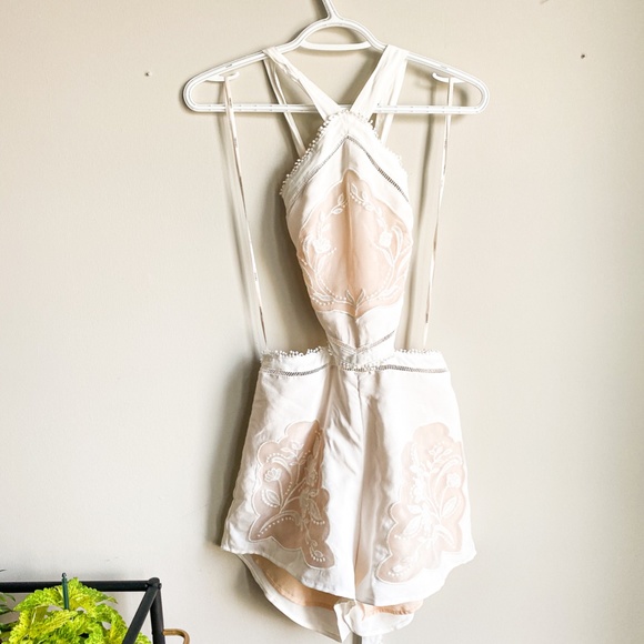 NWT Floral Embroidered Halter Romper - Picture 5 of 5